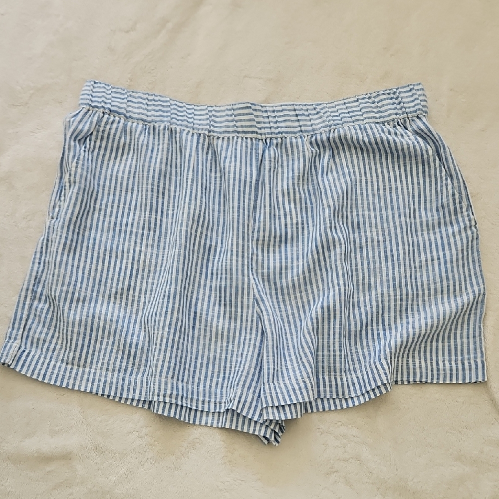 NWT Tommy Bahama Blue and White 100% Cotton Striped Pull-on Shorts: Size- XL
